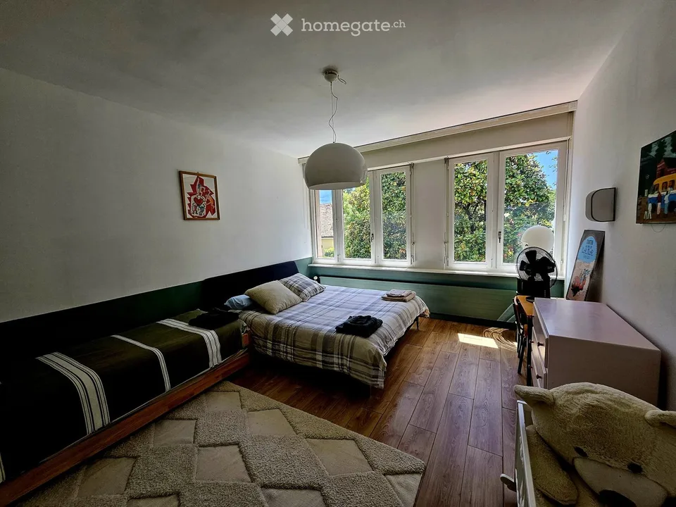 Modern & Spacious Furnished Villa with Large Garden
