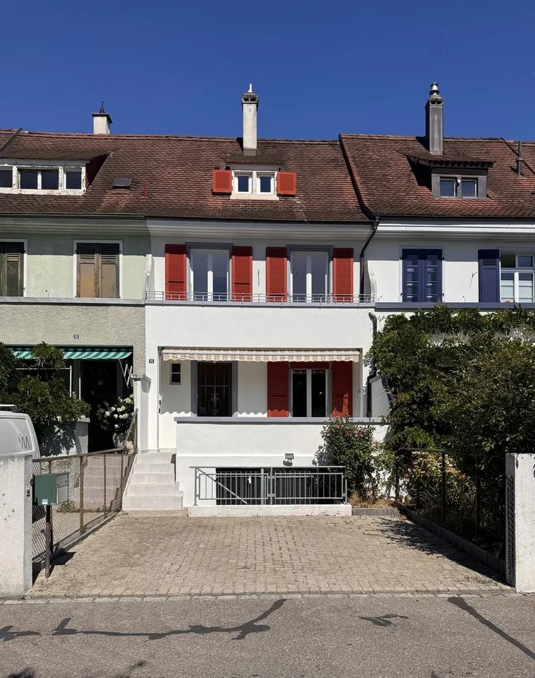 Charmantes Reihen-EFH mit Garten an ruhiger und zentraler Lage