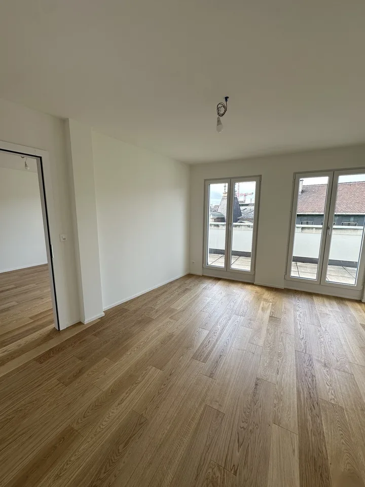 Erstvermietung nach Sanierung mit Rheinblick!