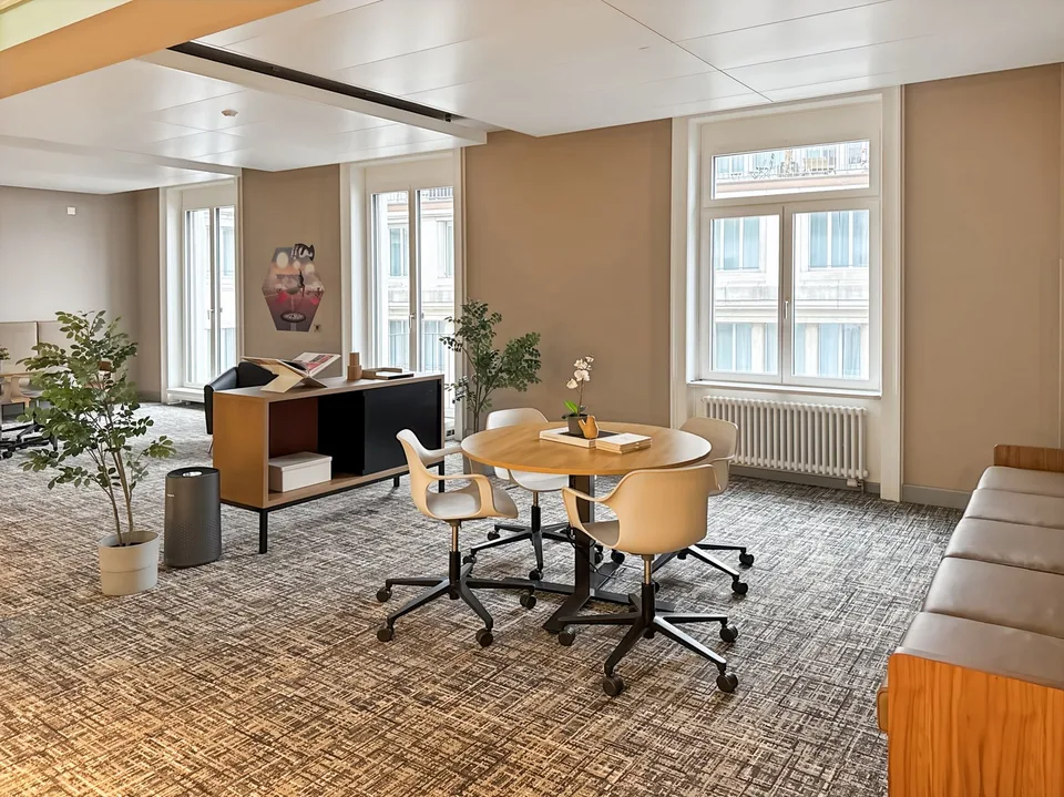 Privater Büroraum für 5 in Signature Bahnhofplatz