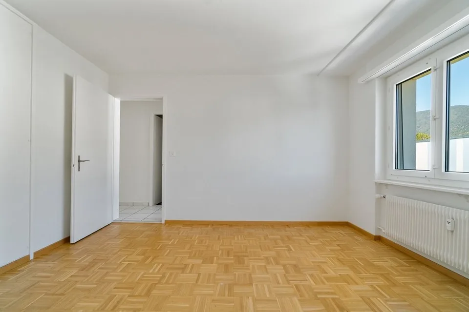 Profitez de la vue : Appartement de 3 pièces lumineux avec grand balcon ensoleillé