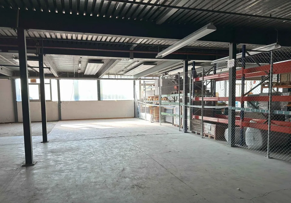 Espace de stockage et commercial Centre A 16 – Foto 7 von 10