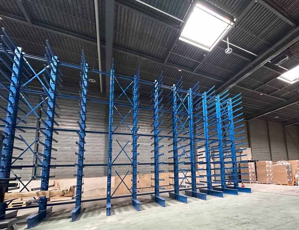 Espace de stockage et commercial Centre A 16
