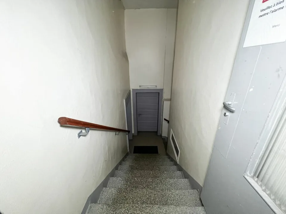 Geräumige Räume von etwa 220m² in der Innenstadt – Foto 10 von 13