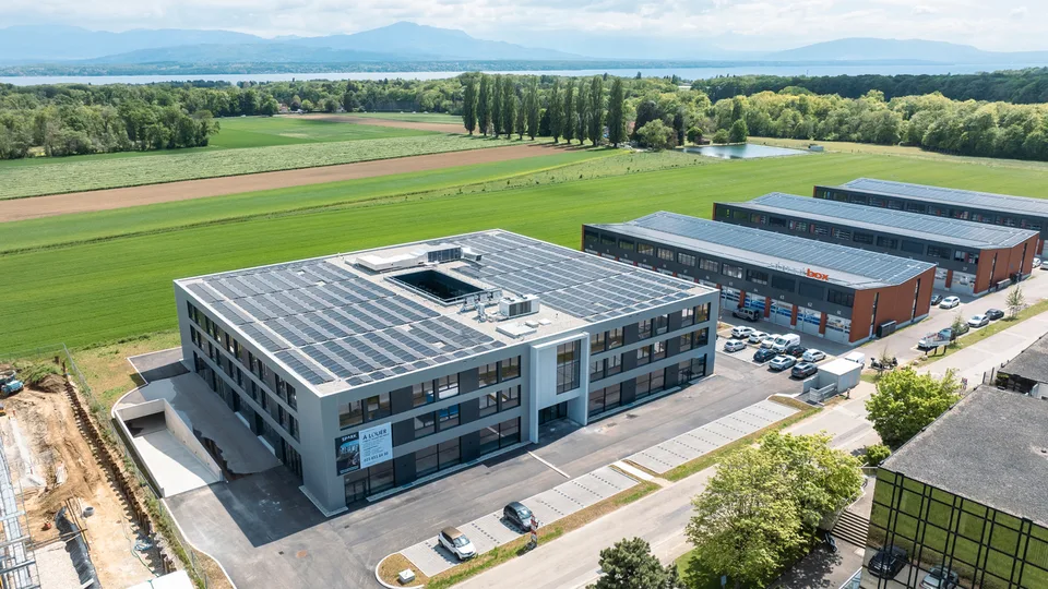 Nouveau à Gland - Grande surface commerciale - industrielle / 1'200m2 – photo 11 sur 12