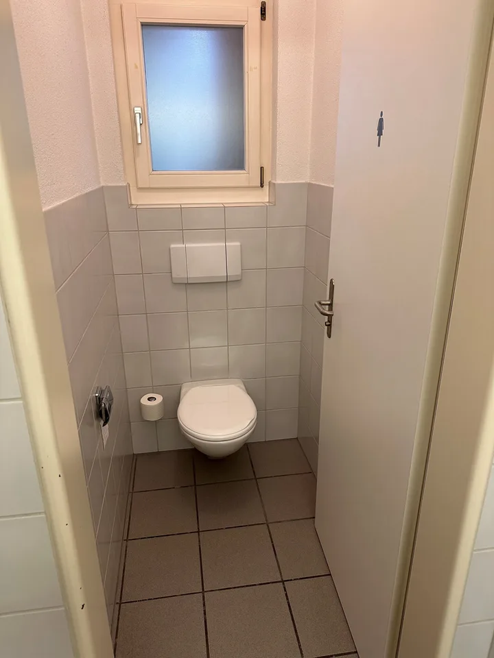 Un tout immeuble pour votre entreprise – photo 12 sur 12