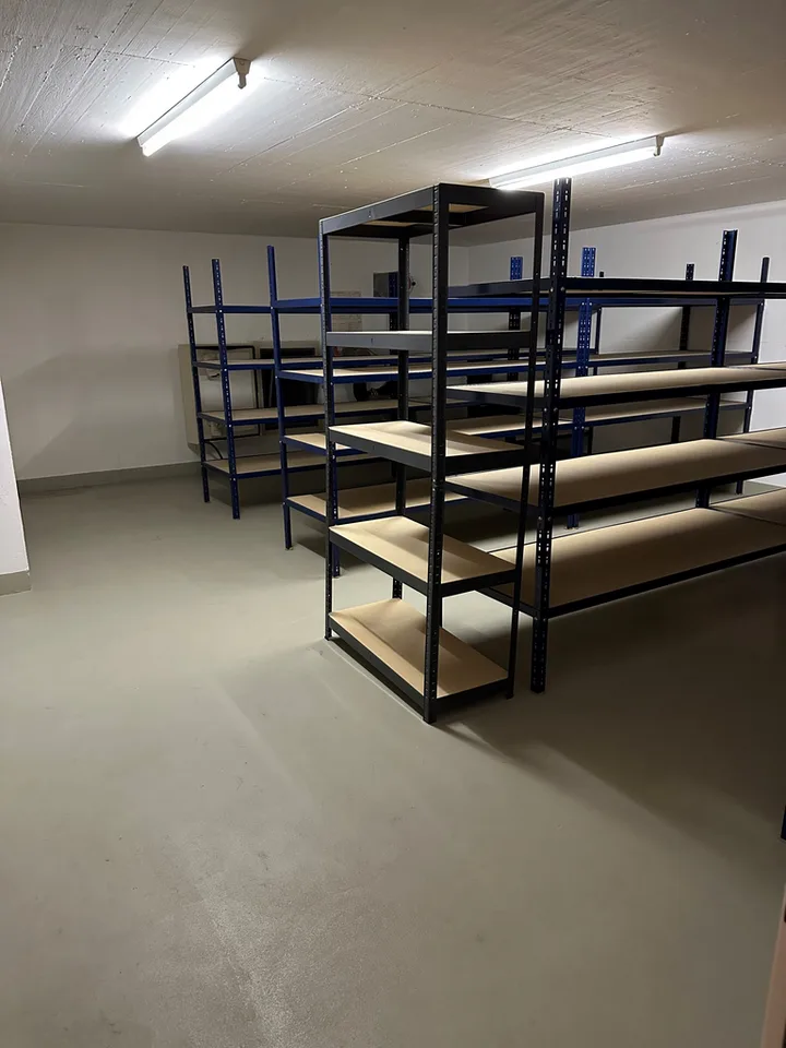 Un tout immeuble pour votre entreprise – photo 8 sur 12