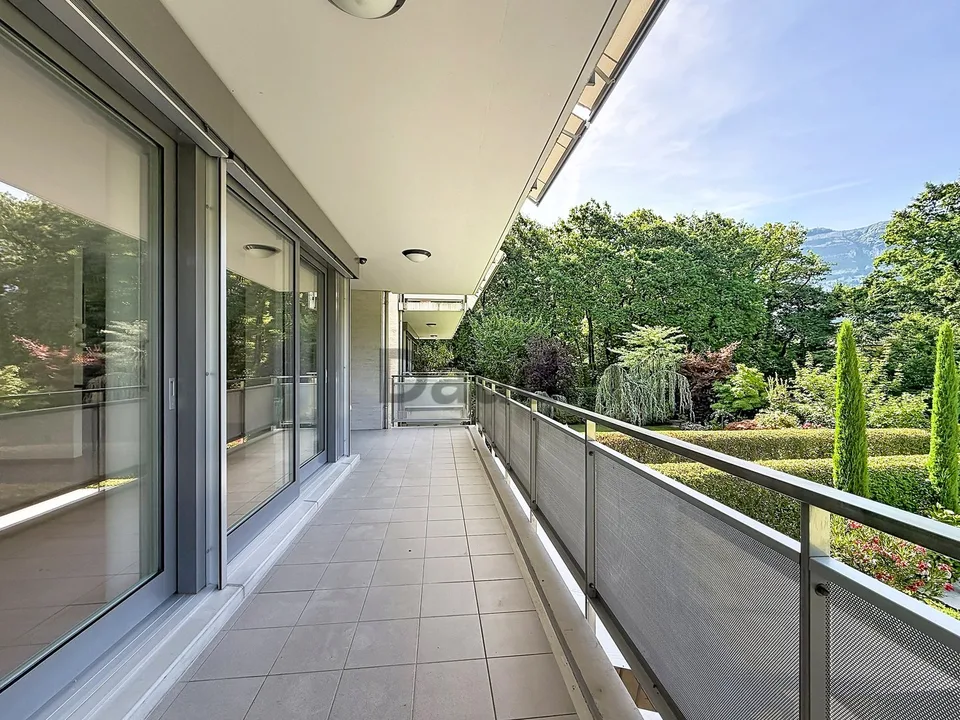 4 Zimmer mit Terrasse in einer grünen Oase in Vessy