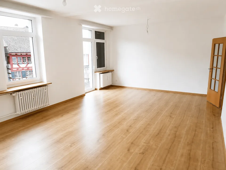 Geräumige 4.5-Zimmer-Wohnung im ruhigen Beringen