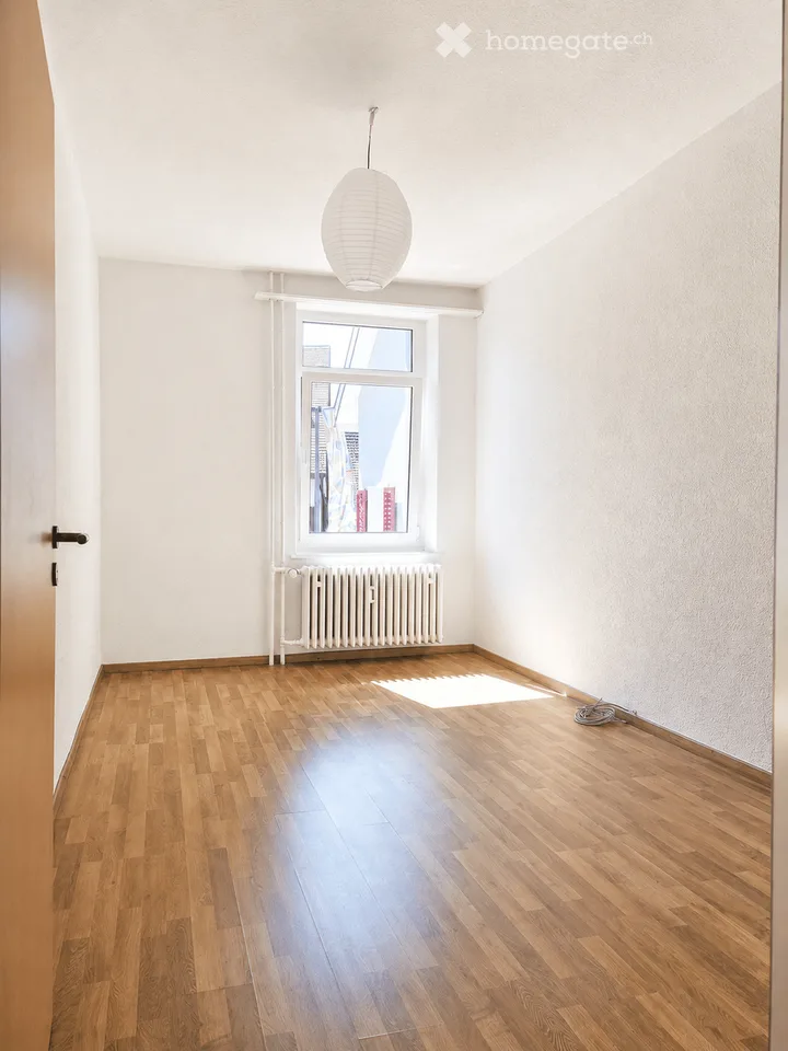 Ampio appartamento di 4.5 locali a Beringen tranquillo