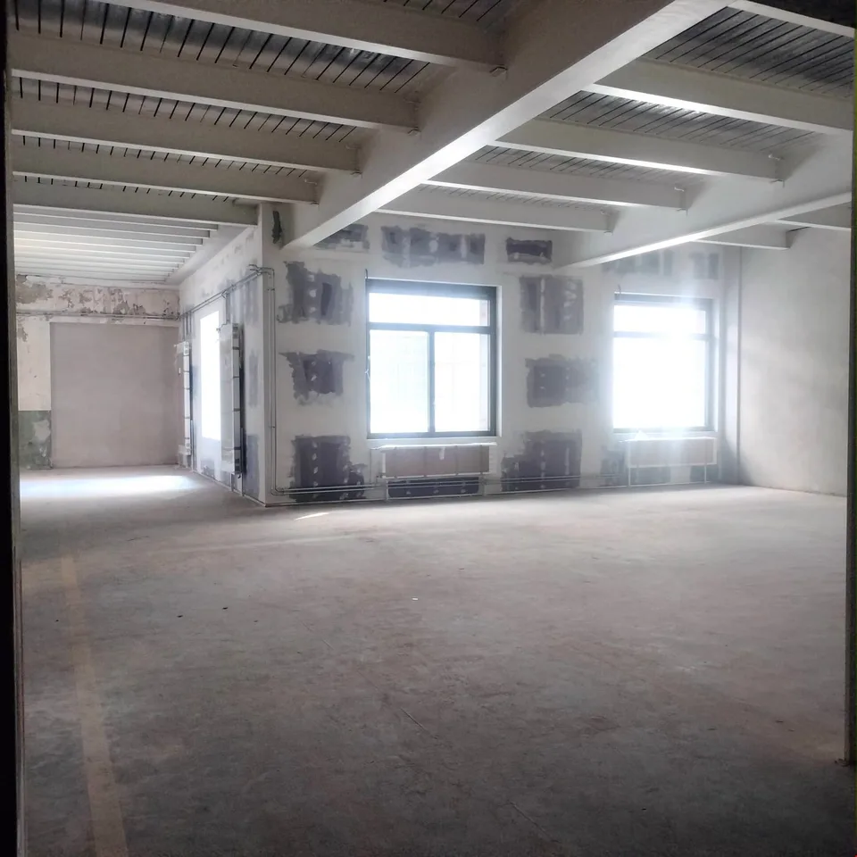 Gewerbefläche mit Altbau-Charme inmitten des Bernapark Areals
