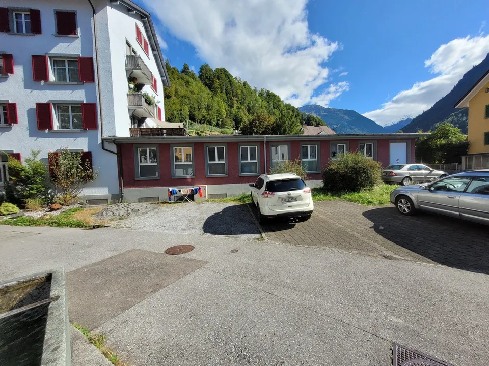 Diversi posti auto in affitto