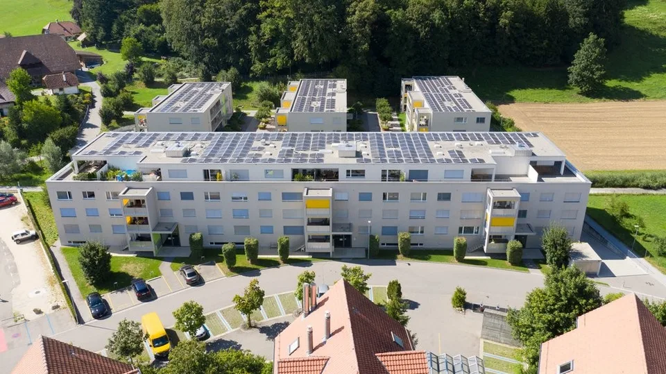 Einstellhallenmotorradplatz in Boll ab sofort zu vermieten