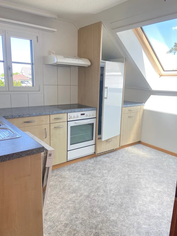 Bel appartement de 3,5 pièces sous les toits