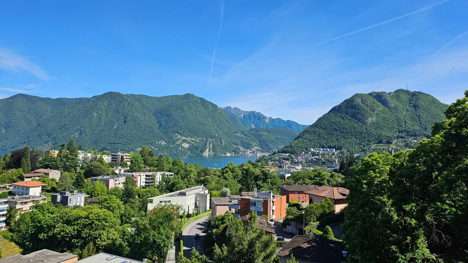 Affittasi splendido appartamento 3.5 locali con vista aperta su Lugano