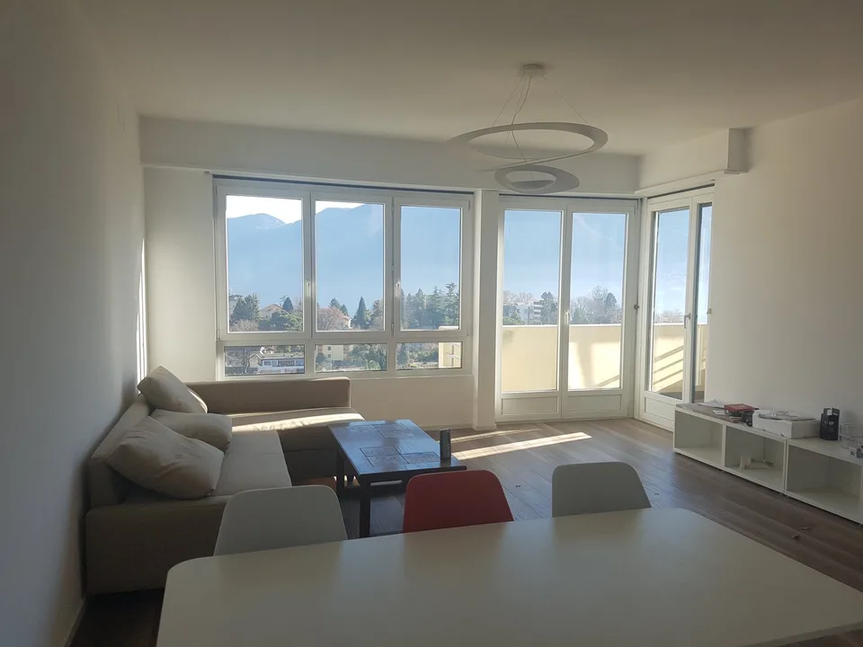 Mietwohnung 3.5 Zimmer mit freiem Blick auf Lugano