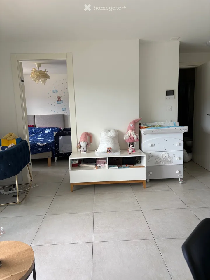 Wohnung mit 2.5 Zimmern komplett möbliert