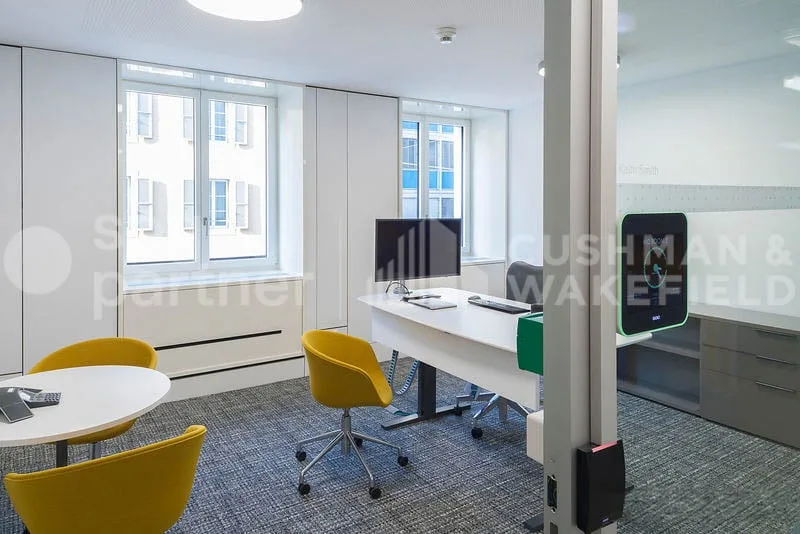 820 m² of high-end offices, two steps from the lake – photo 9 of 13