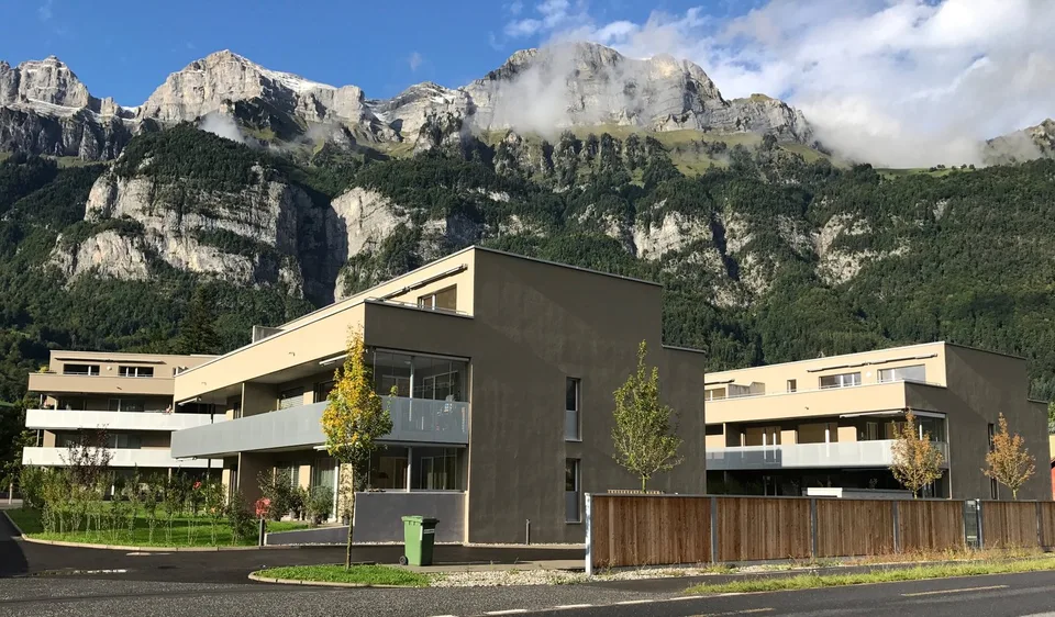 Motorradeinstellplatz zu vermieten