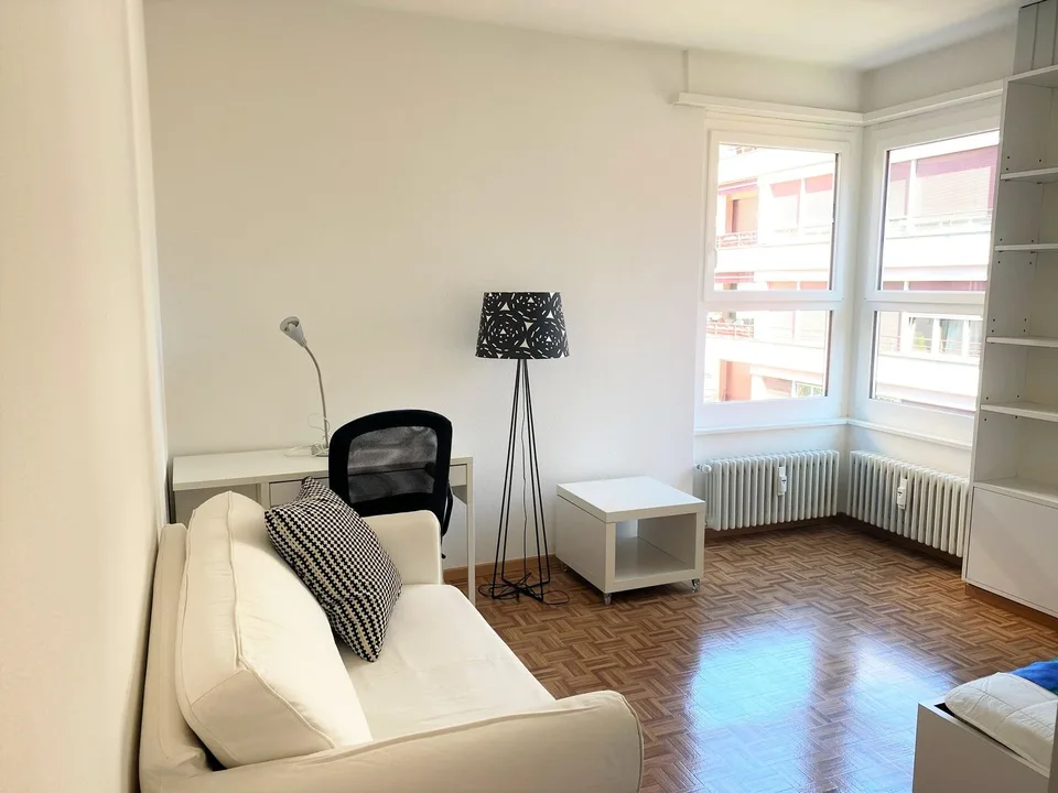 Einzelzimmerwohnung möbliert in kurzer Entfernung zum Zentrum