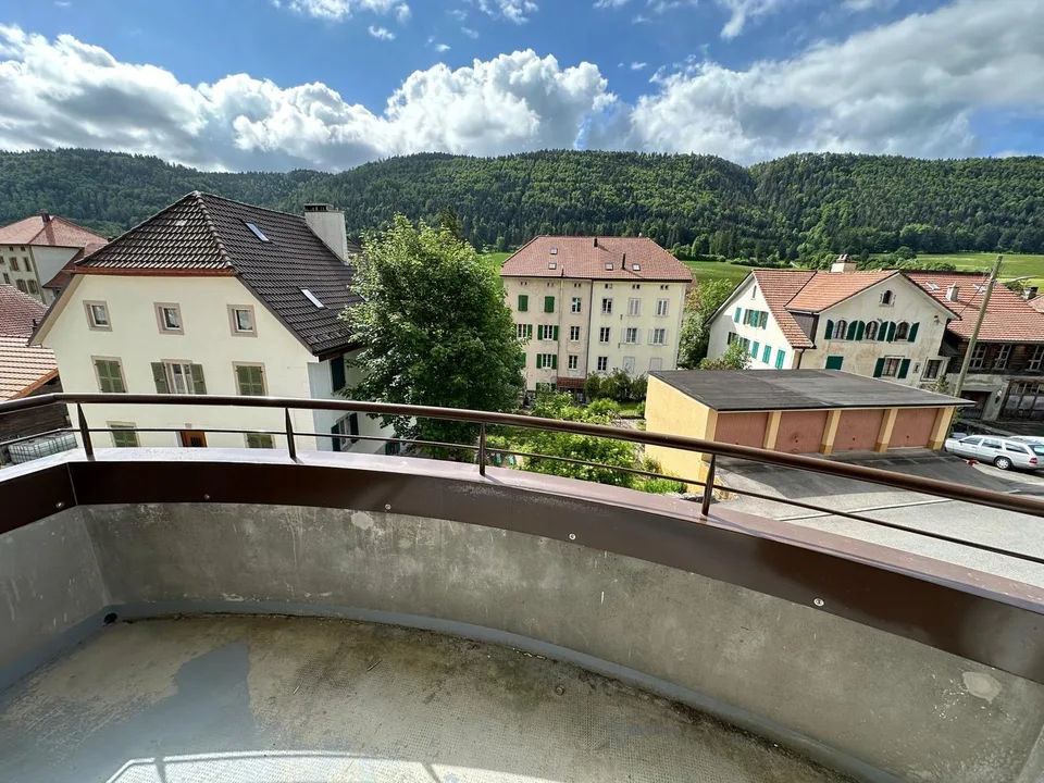 A louer: appartement 3.5 pièces avec balcon - Crêt-Besson 11, Sonvilier