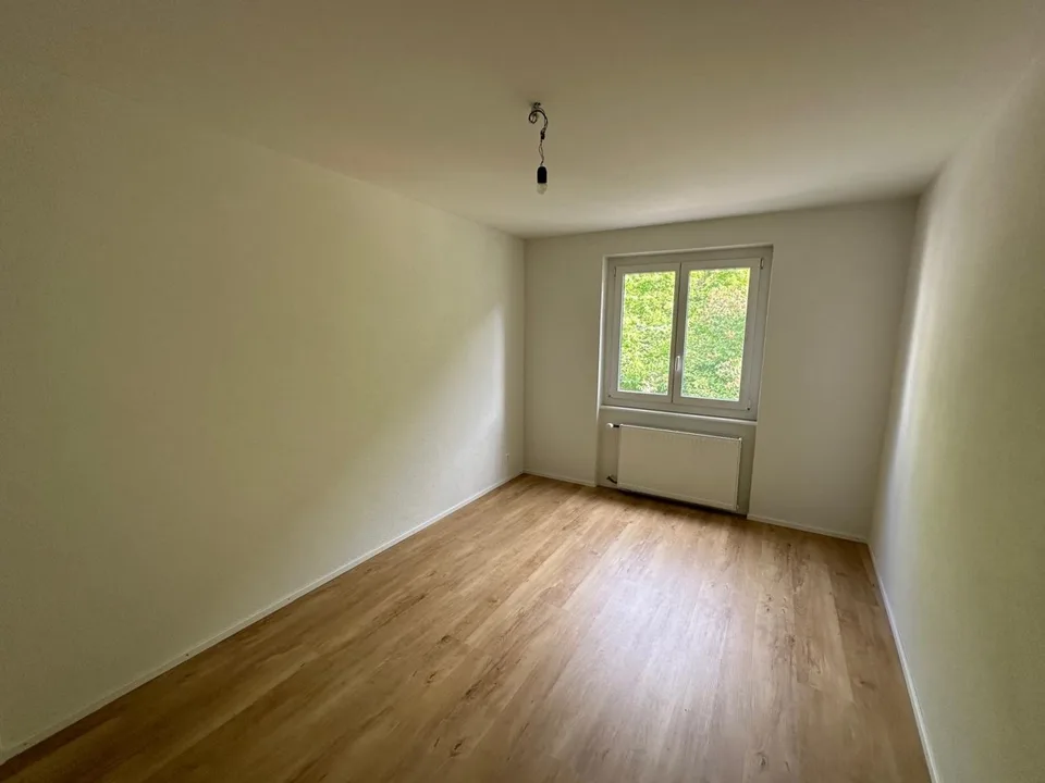 A louer: appartement 3.5 pièces avec balcon - Crêt-Besson 11, Sonvilier