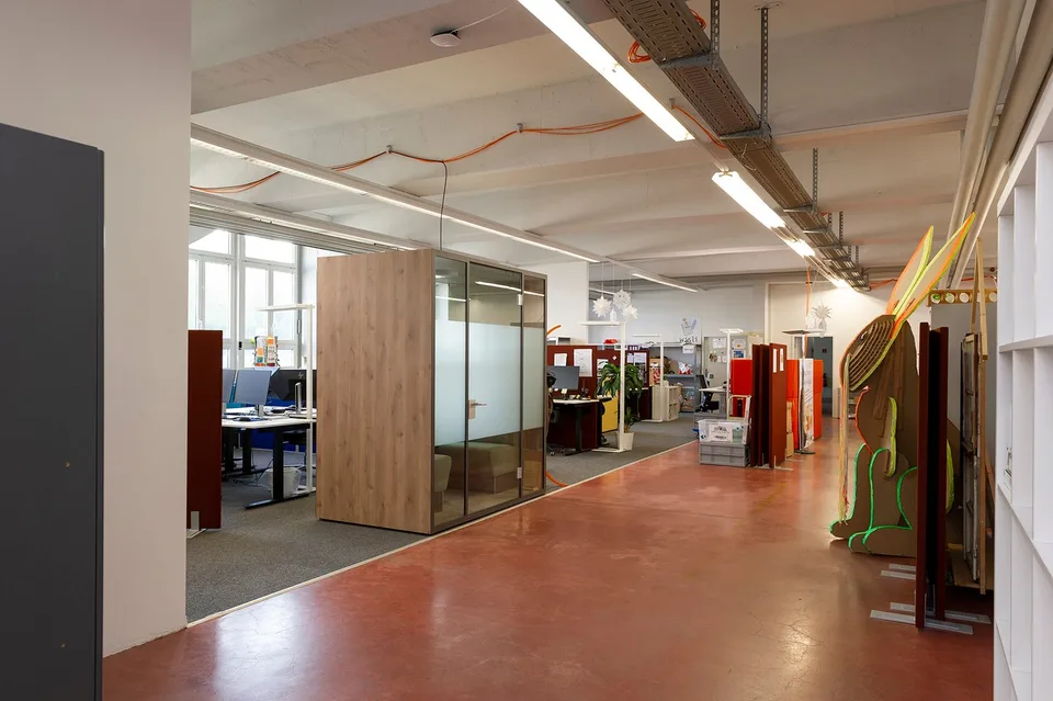 Spazi culturali a Bülach Nord con charme industriale