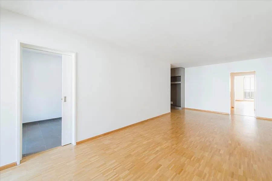 Appartement en ville avec une vue merveilleuse sur l'Élisabethenkirche