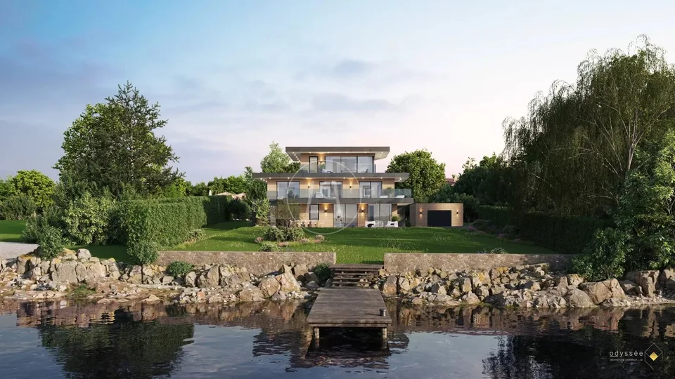 Terrain et projet de Villa d'exception pieds dans l'eau