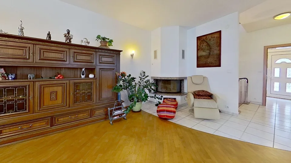 Appartamento 4 Camere – 138 m² – Leymen – Piccolo Complesso Residenziale – Vicino al Confine Svizzero