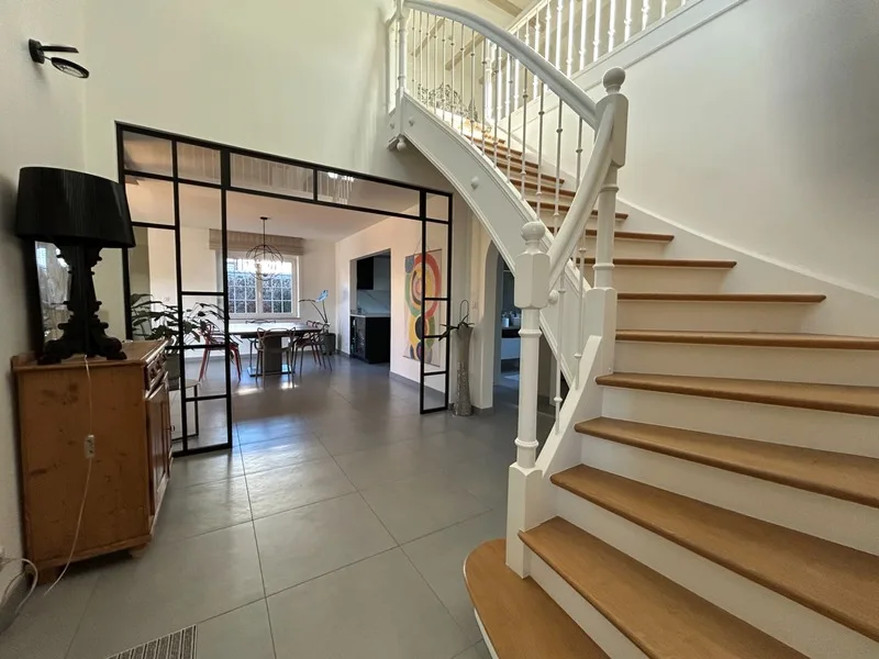 Casa in vendita con 6 locali a STEINBRUNN LE BAS (68)