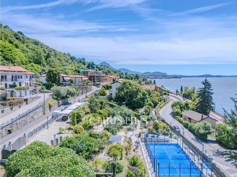 Exklusive Villa am Ufer des Lago Maggiore – Foto 7 von 13