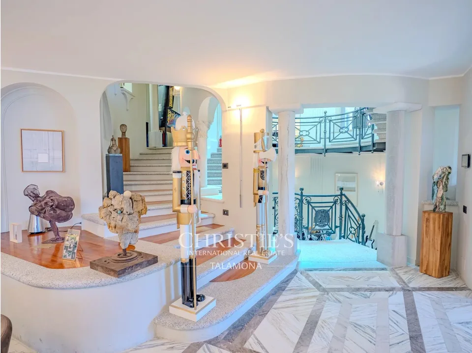 Exklusive Villa am Ufer des Lago Maggiore – Foto 13 von 13