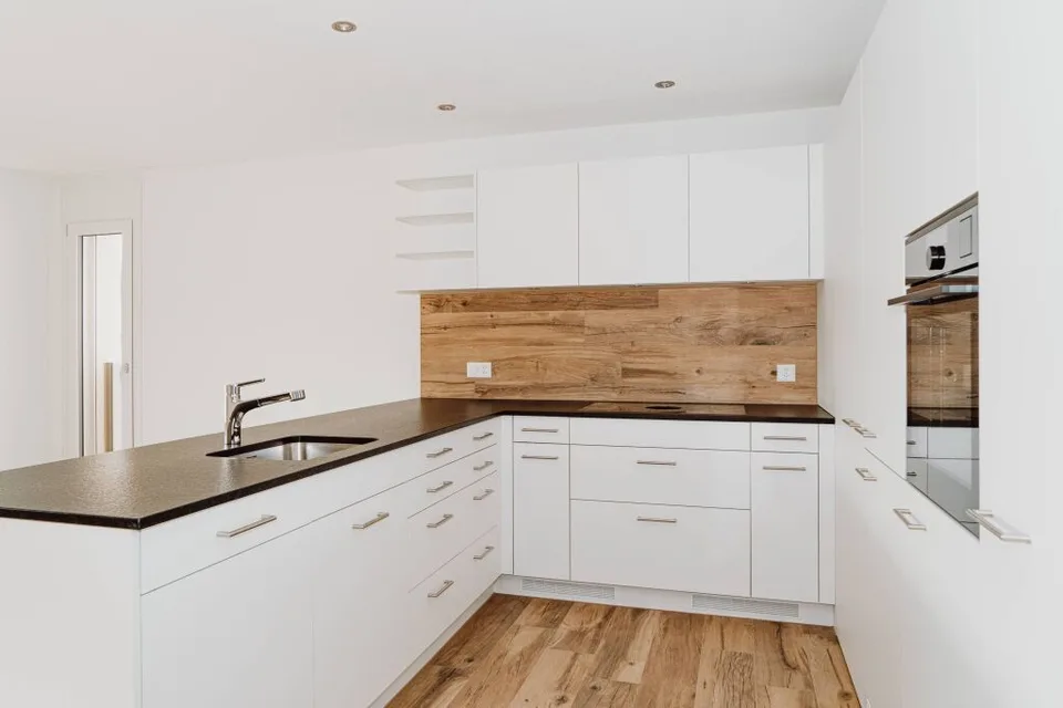 Moderne 4.5-Zimmer-Wohnung mit Landschaftsblick in Grossdietwil – Foto 13 von 24