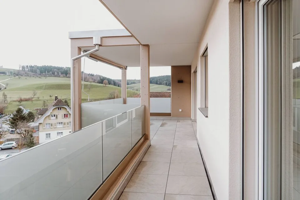 Moderne 4.5-Zimmer-Wohnung mit Landschaftsblick in Grossdietwil – Foto 7 von 24