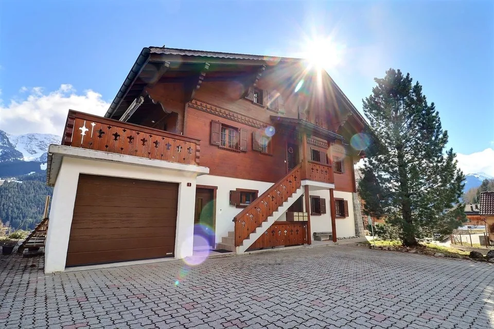 Agréable duplex en attique à vendre à Château-d'Oex