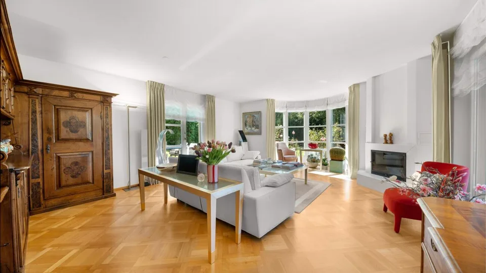 Exklusives Einfamilienhaus an traumhafter Lage, das keine Wünsche offen lässt! – Foto 6 von 12