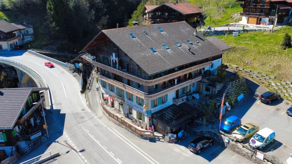 Mischgebäude in Troistorrents - 12 Wohnungen und 1 Gewerbeeinheit