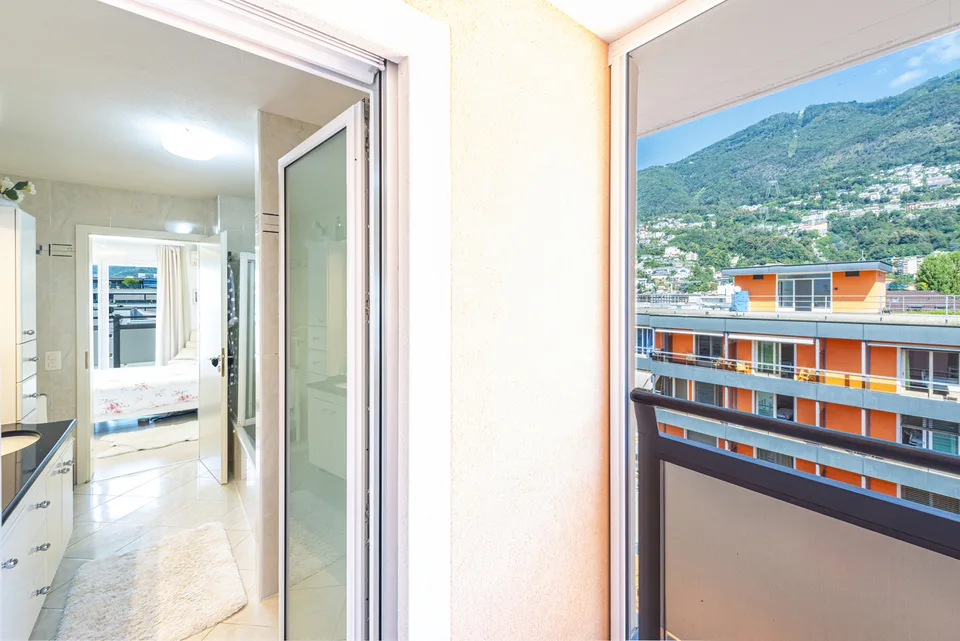 Attico con ampia terrazza – photo 7 sur 9