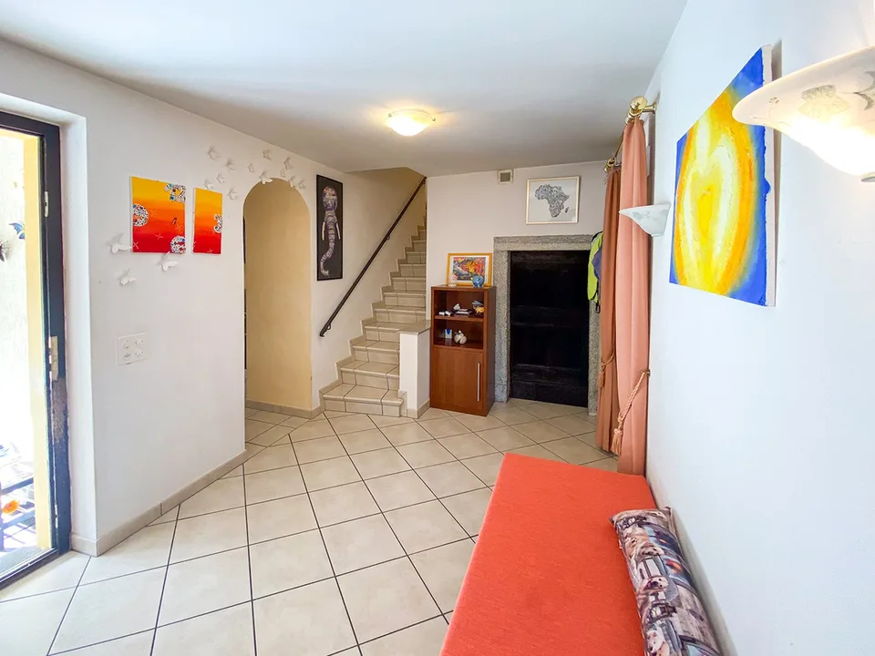 Maison de campagne exclusive avec 2 500 m² de terrain à Maggia – photo 7 sur 29