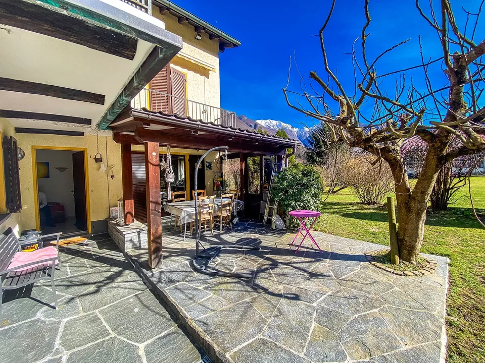 Maison de campagne exclusive avec 2 500 m² de terrain à Maggia – photo 12 sur 29