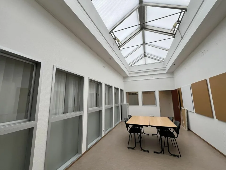 Rendita lorda prevista dell'8,69 % - Uffici/commerciale di 652 m² – foto 8 di 13