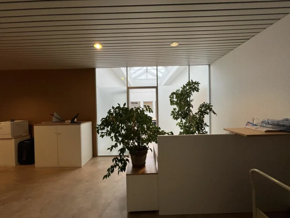 Rendita lorda prevista dell'8,69 % - Uffici/commerciale di 652 m²