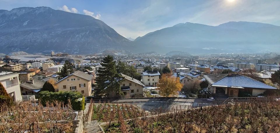 PRÄCHTIGE VILLA AUF CORNICHE DU SOLEIL - SIERRE – Foto 9 von 11