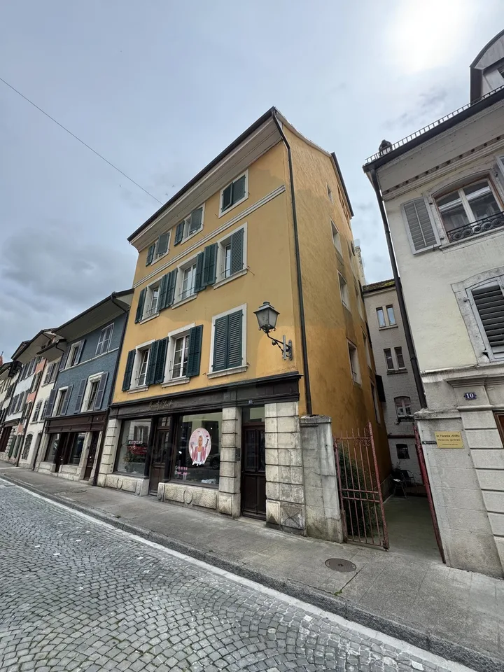 Zu Verkaufen - Gebäude in der Altstadt von Porrentruy