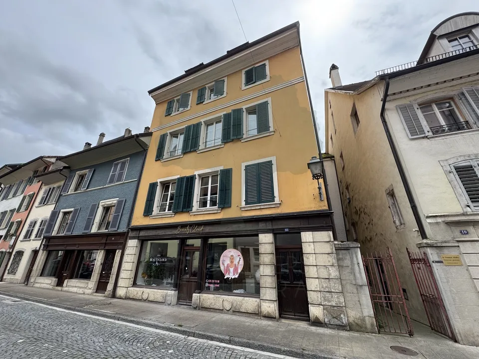Zu Verkaufen - Gebäude in der Altstadt von Porrentruy