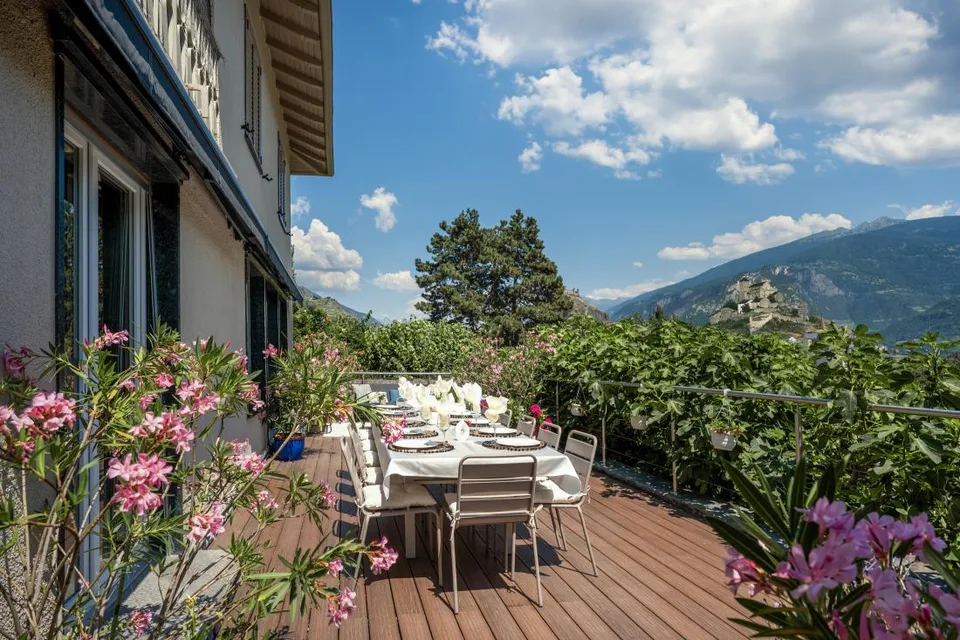 Sion, Villa der Superlative 6,5 Zimmer – Spektakuläre Aussicht, 288 m² Wohnfläche und ruhige Umgebung