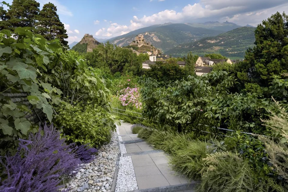 Sion , villa d’exception 6.5 pièces – Vue spectaculaire, 288 m² habitables et cadre paisible – photo 6 sur 10