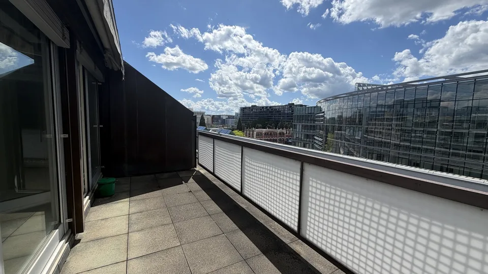 Exclusivité : Bureau/loft au coeur de Sécheron – photo 12 sur 12