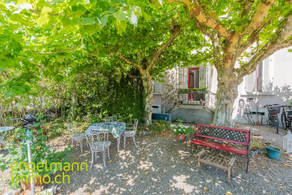 RESERVIERT Immeuble d'habitation / Mehrfamilienhaus